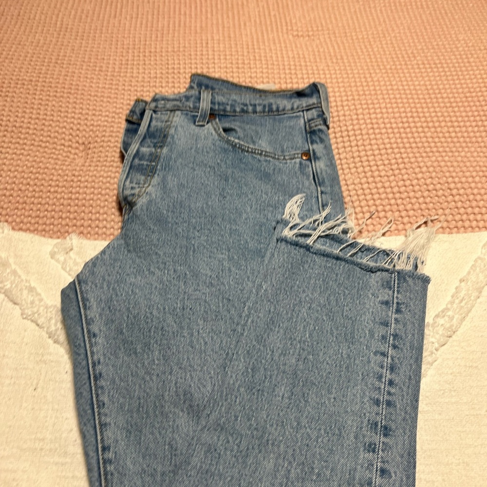 Levi’s skinny jeans high rise size 29.